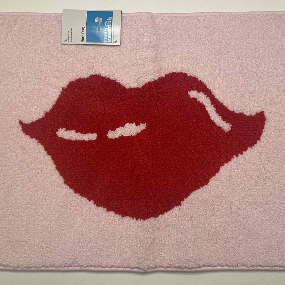 Room Essentials Red Lips Bath Rug- NWT